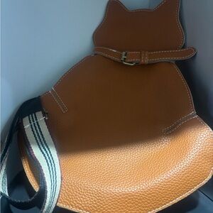 Stylish Tan Cat-Shaped Crossbody Bag